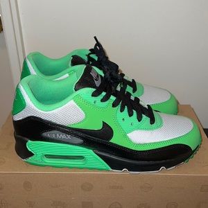 Like Green Airmax 90